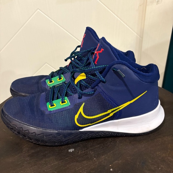 Nike Kyrie Flytrap II 2 Navy Yellow Basketball Shoes Men's Size 10.5 High Tops - Picture 5 of 9